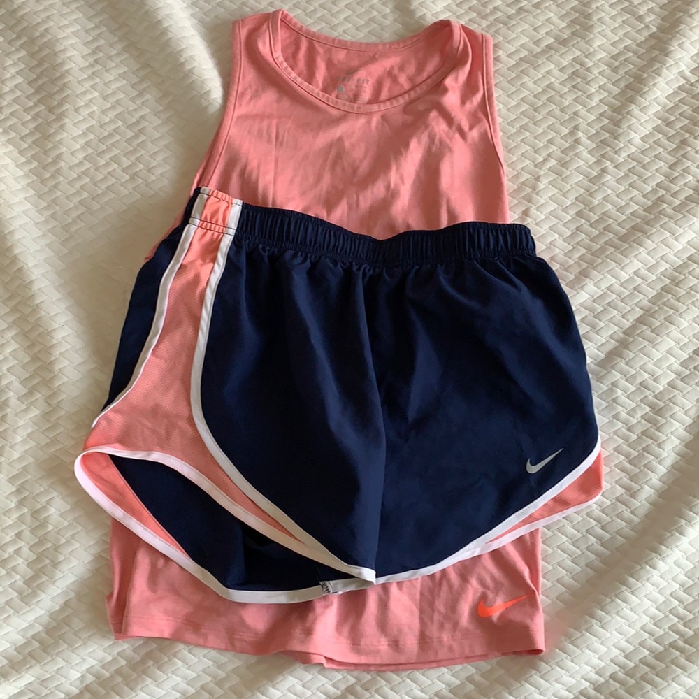 Nike dri fit set